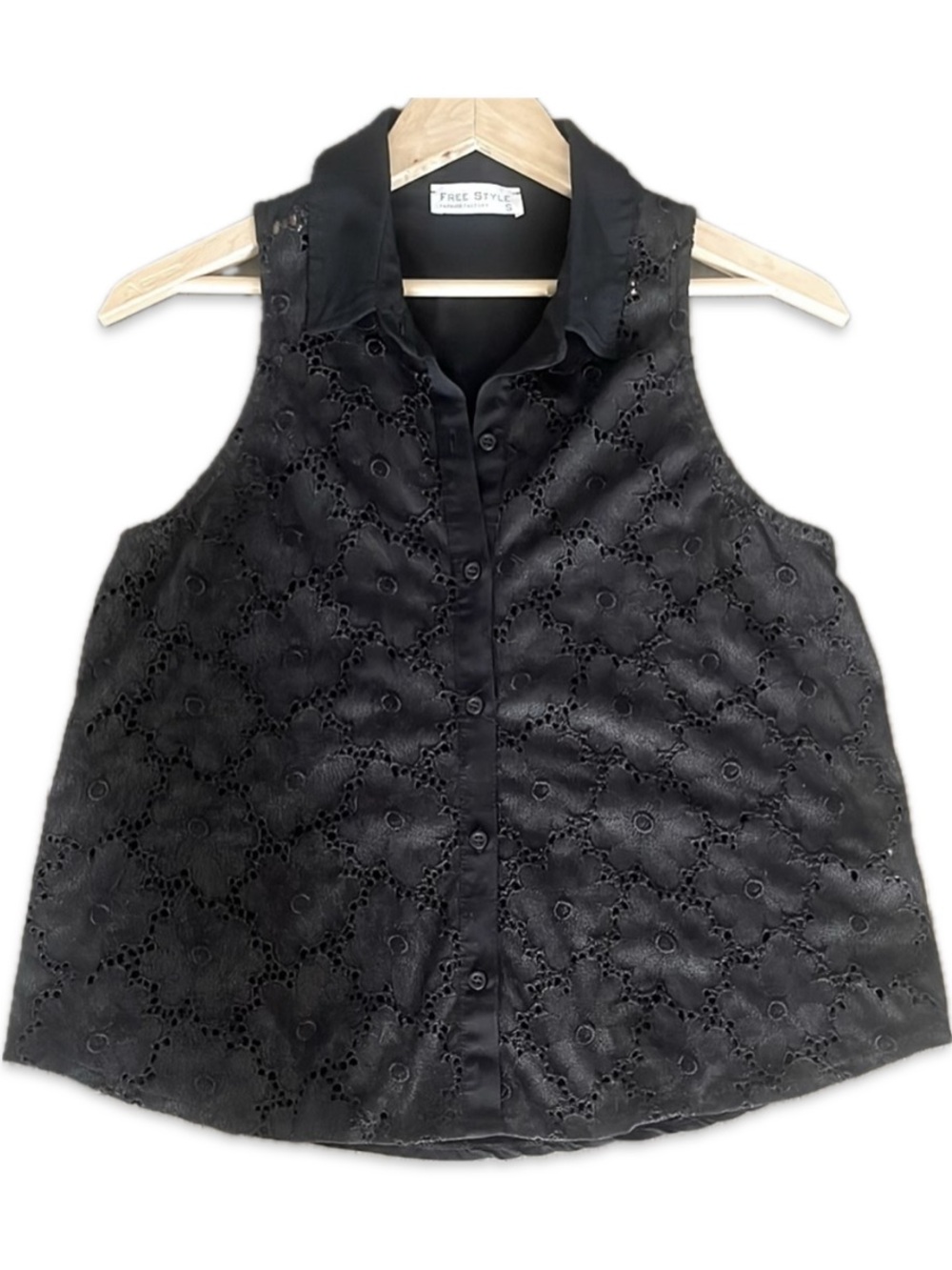 Freestyle Black Eyelet Hollow Out Sleeveless Collared Blouse Button Down Small